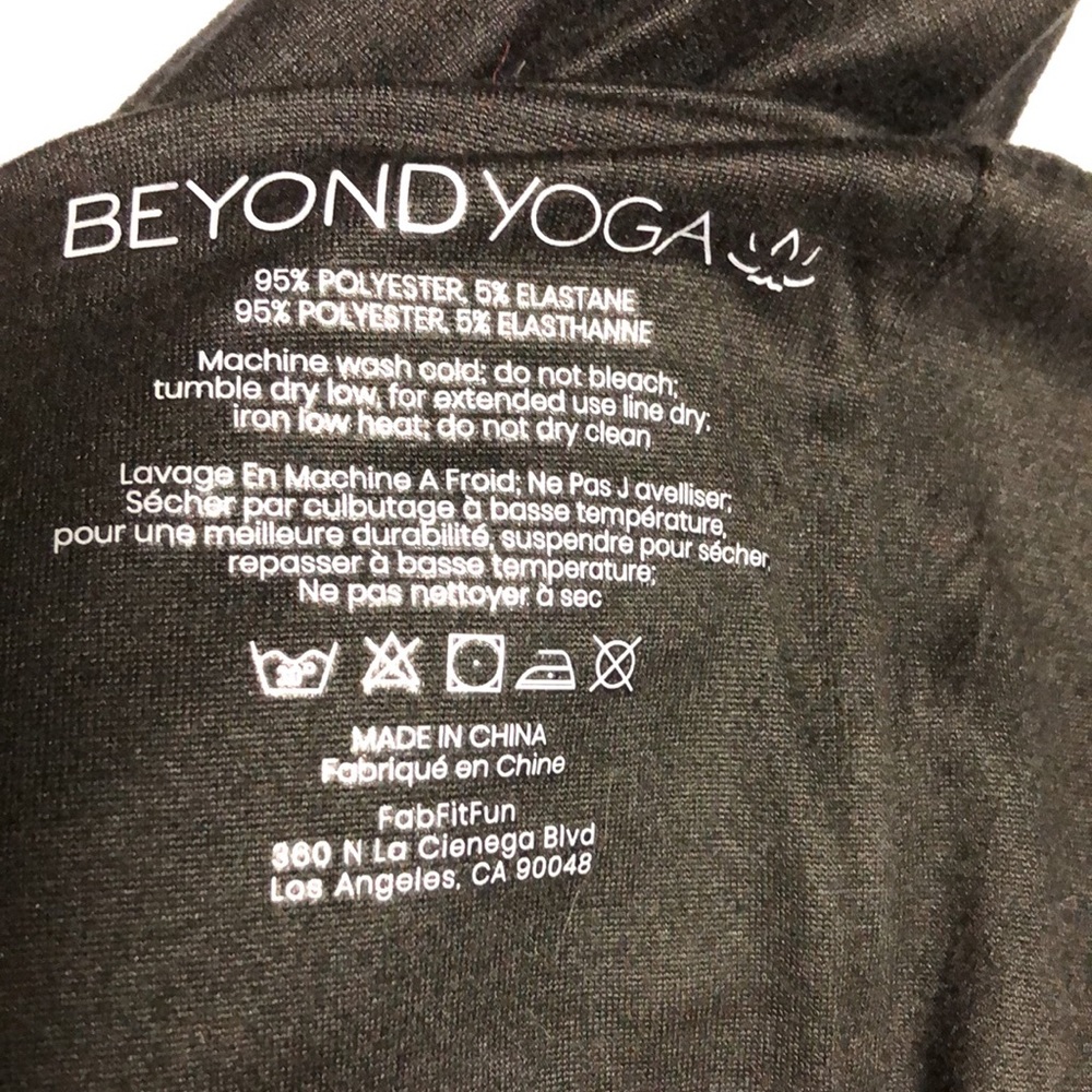 Beyond Yoga Pocket Infinity Scarf - Picture 9 of 13